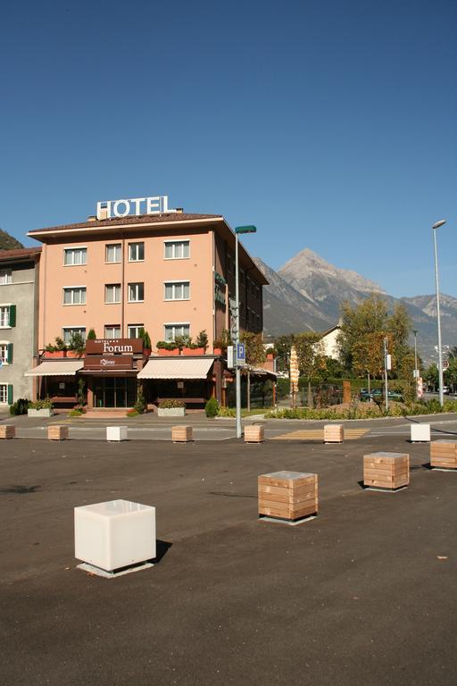Hotel Forum Martigny Bagian luar foto